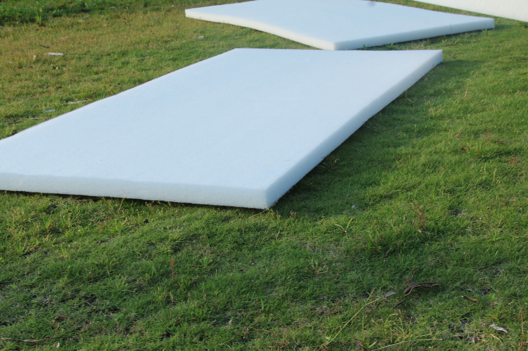 關(guān)于吸音棉結(jié)構(gòu)、優(yōu)勢、用途的簡要介紹